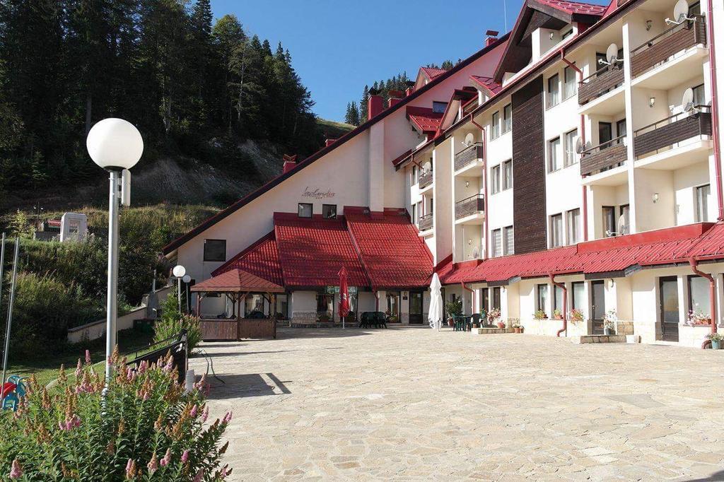 Christina Apartment In Laplandia Pamporovo Exterior photo